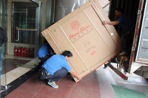龙游钢琴贵重工艺品无忧运